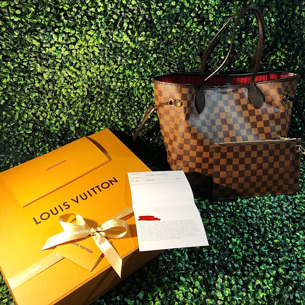 Louis Vuitton Neverfull MM Tote